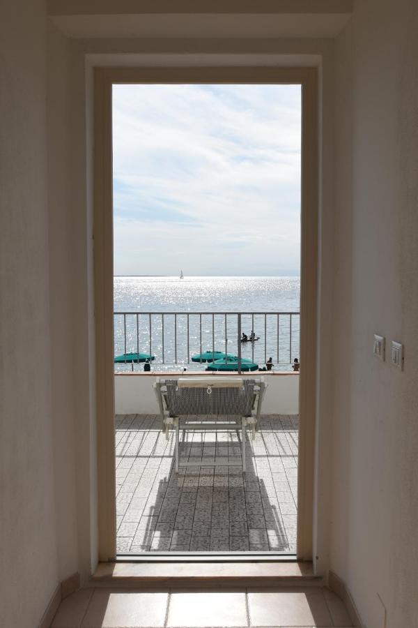 Hotel La Conchiglia เซคเคโต ภายนอก รูปภาพ